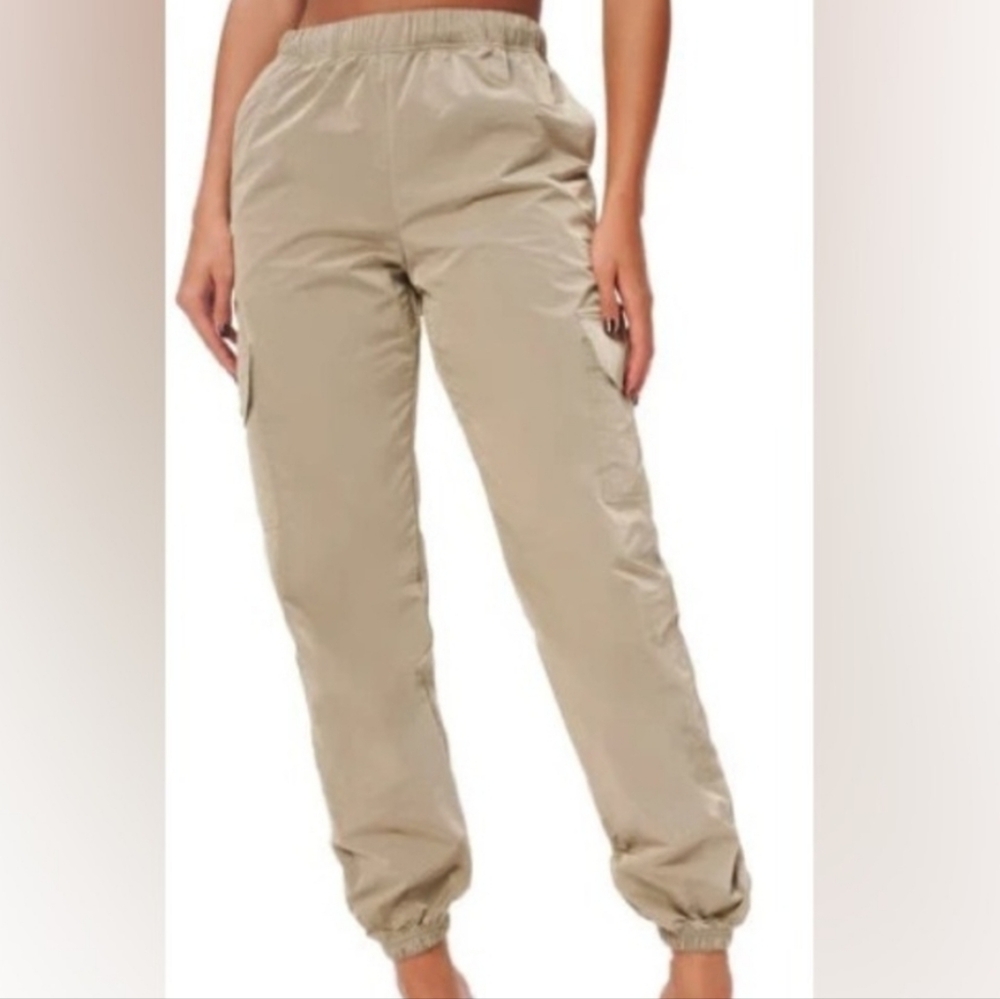 EUC Good American Size 1 Brindle Nylon Essential Cargo Pants!!